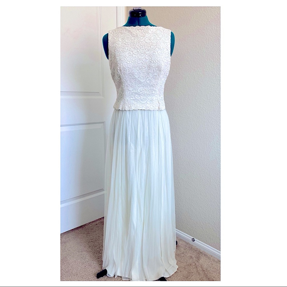 Marie St. Claire Lace Wedding/Bridal Dress